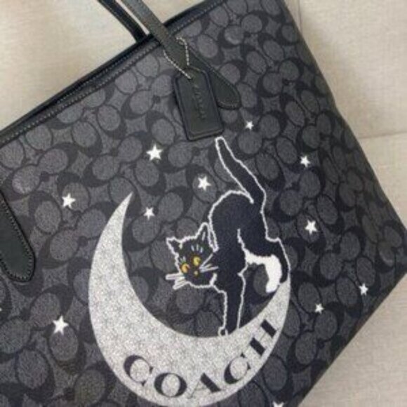 Coach Black Tote Bag with Cat Design - Picture 4 of 7